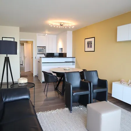 Apartment Coastal Comfort By The Sea, Cleaning Included Nieuwpoort